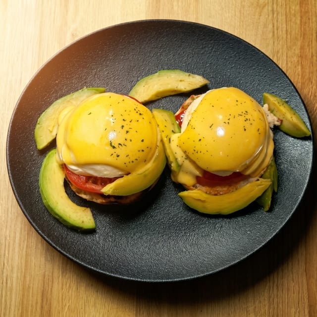 Caprese Avocado.